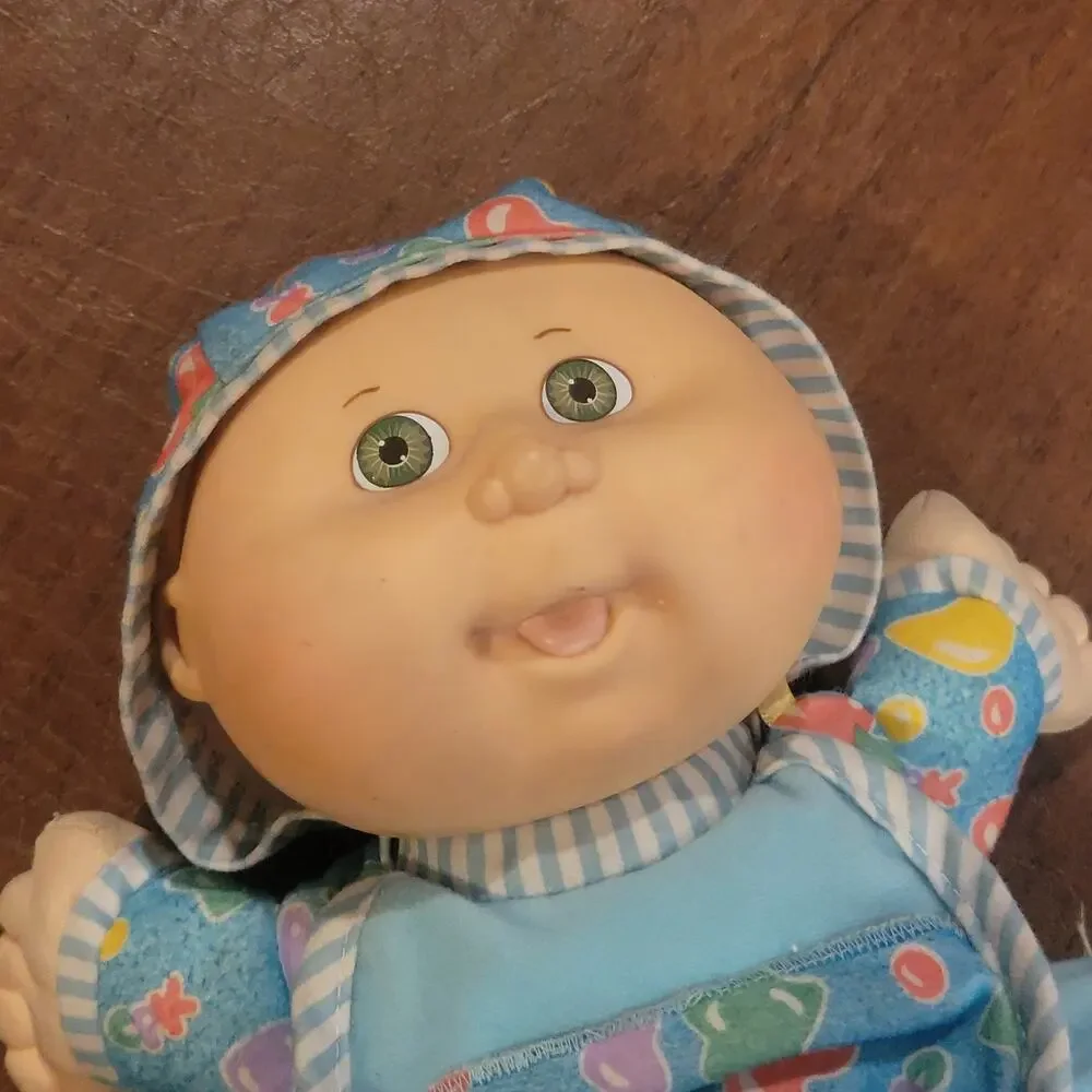 Vintage Cabbage Patch Kids Doll Love N Care Baby Toddler Collection 1992